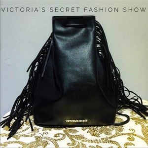 🆕NWT Victoria's Secret Fringe Bag